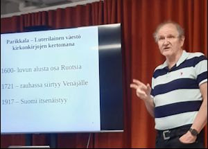 Ennen kokousasioiden ksittely kuultiin erityisesti Parikkalan seudun sukujen tutkimukseen laajasti perehtyneen Kirmo Vilnin esitelm aiheesta ja siin kytettvist menetelmist.